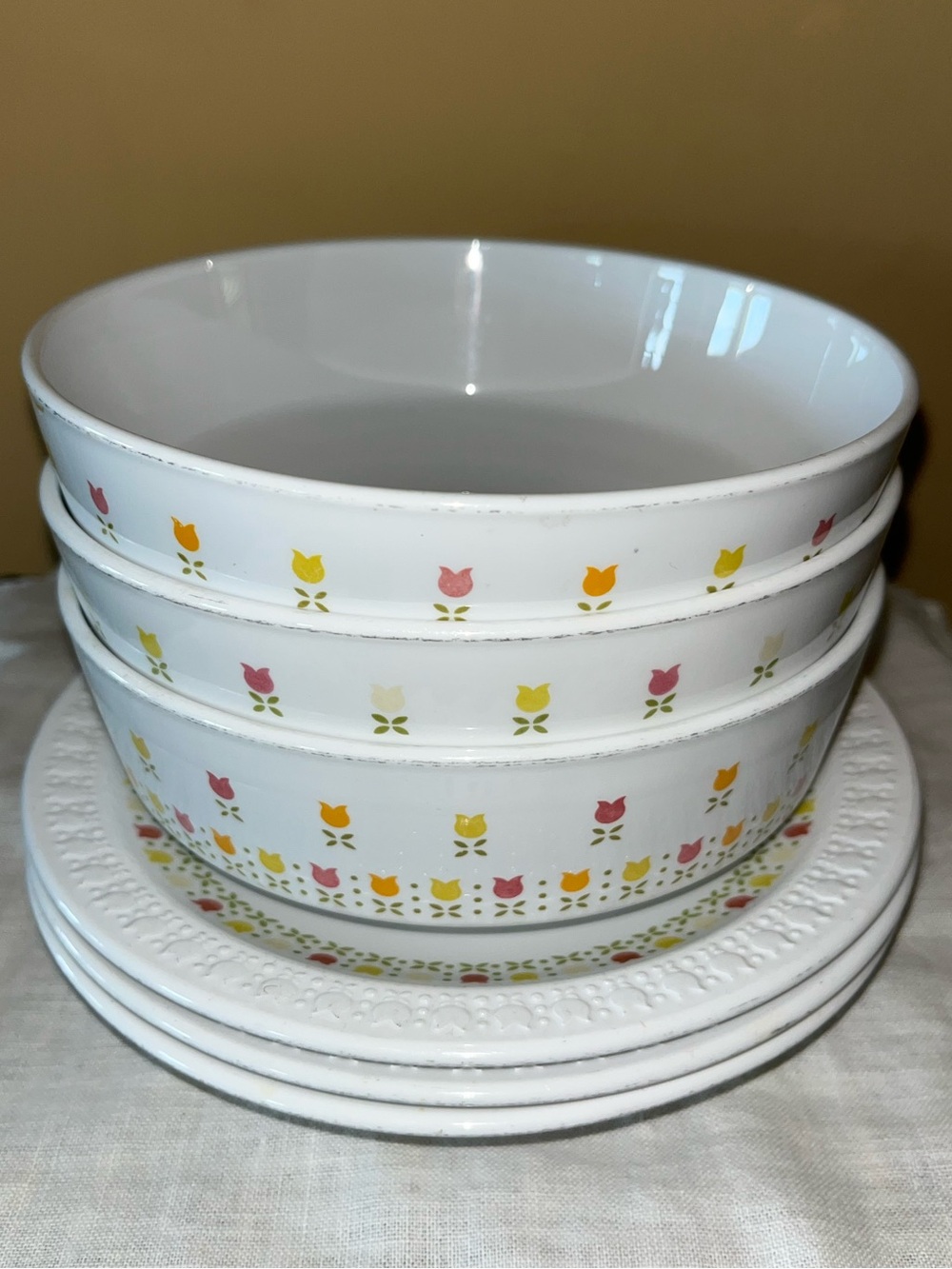 Set of 6 Corning Centura April Tulip 3 Cereal Bowls & 3 Bread and Butter Saucers